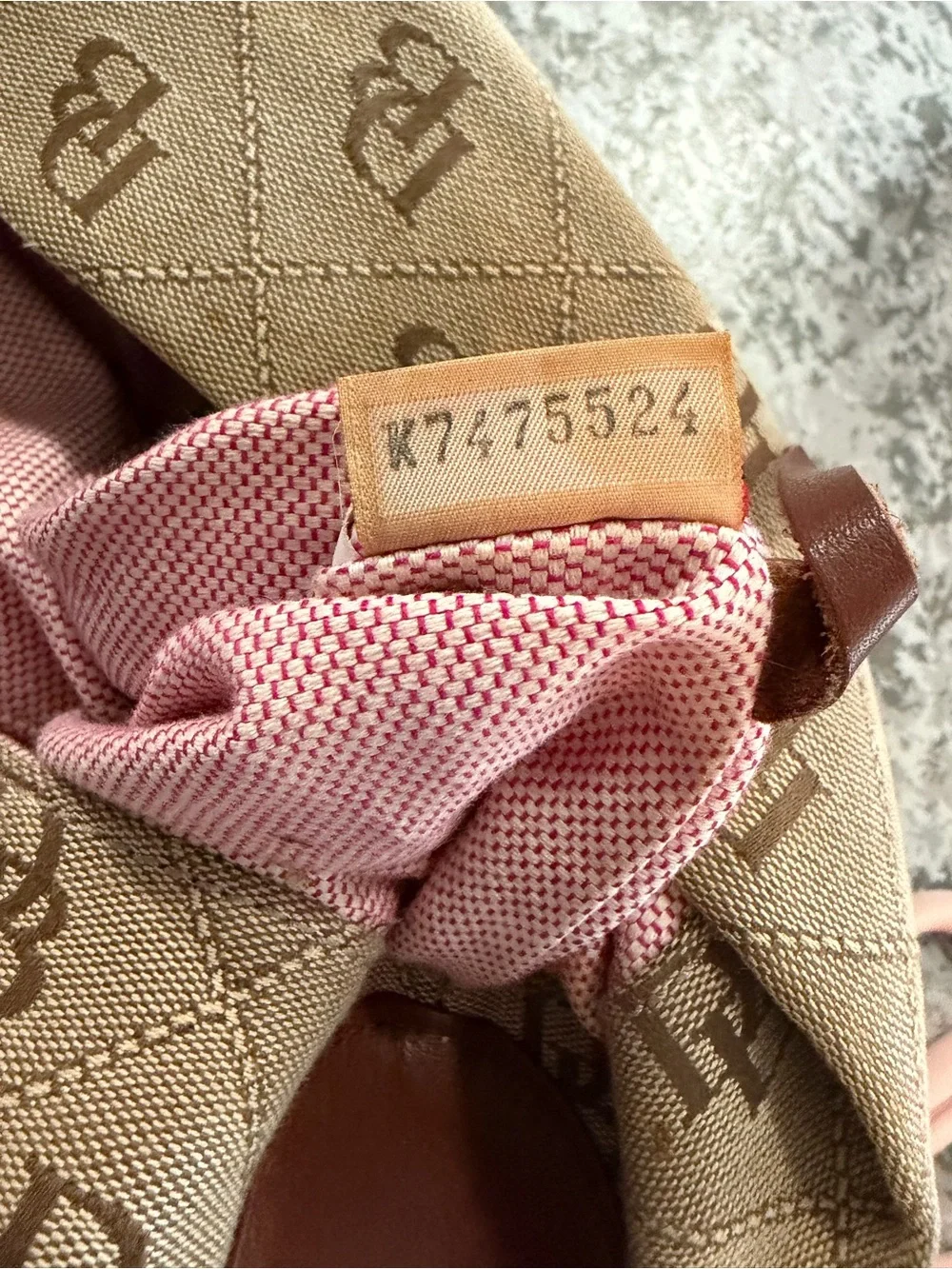 Dooney & Bourke very good